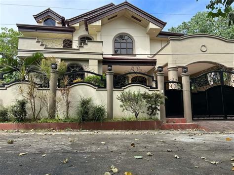 House and lot For Sale in Cauayan, Isabela .